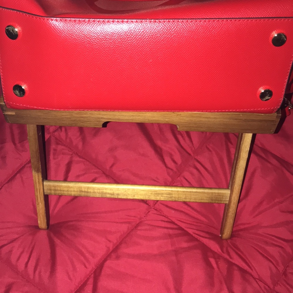 SOLD‼️AUTHENTIC MICHAEL KORS HANDBAG (USED ONCE) GORGEOUS RED COLOR SEEALL LPICS - Picture 13 of 13